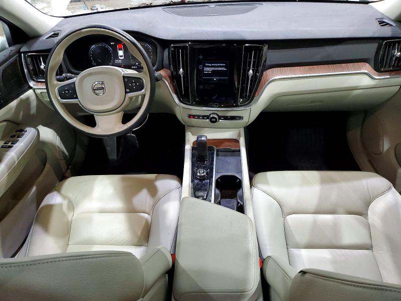 Photo 8 from auction – 2022 VOLVO S60 B5 MOM with VIN 7JRL12TZ8NG178092