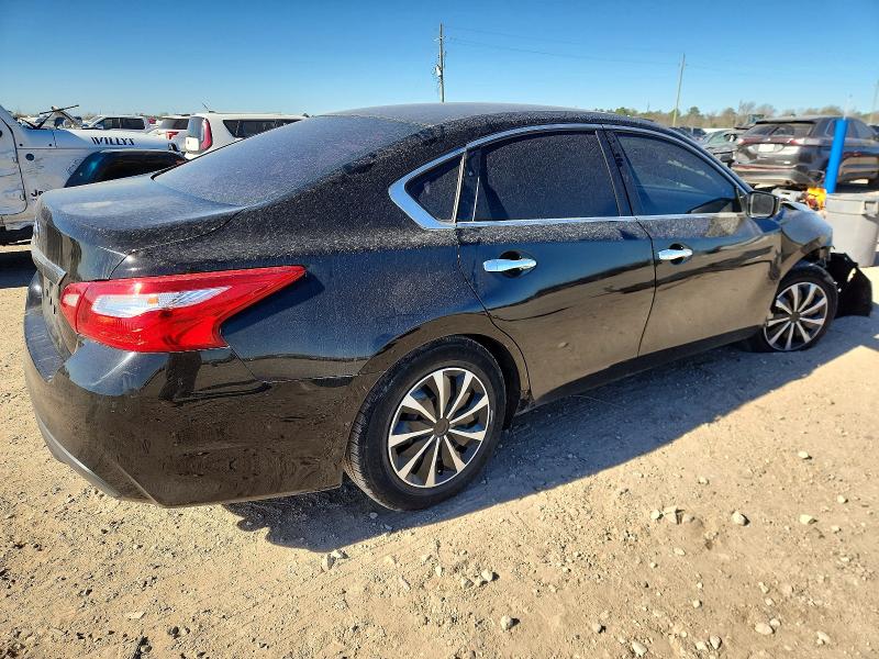 Photo 3 from auction – 2016 NISSAN ALTIMA with VIN 1N4AL3AP0GN325694