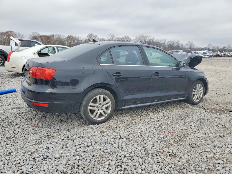 Photo 3 from auction – 2013 VOLKSWAGEN JETTA TDI with VIN 3VWLL7AJ3DM366247