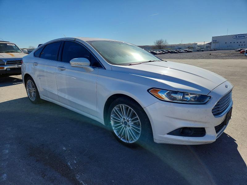 Photo 4 from auction – 2015 FORD FUSION SE with VIN 3FA6P0HD3FR223743