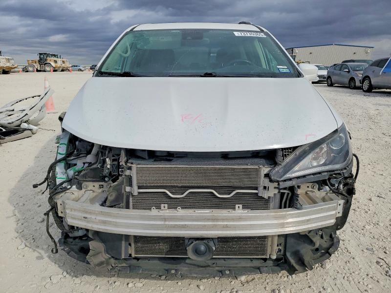 Photo 5 from auction – 2018 CHRYSLER PACIFICA T with VIN 2C4RC1BG7JR152380
