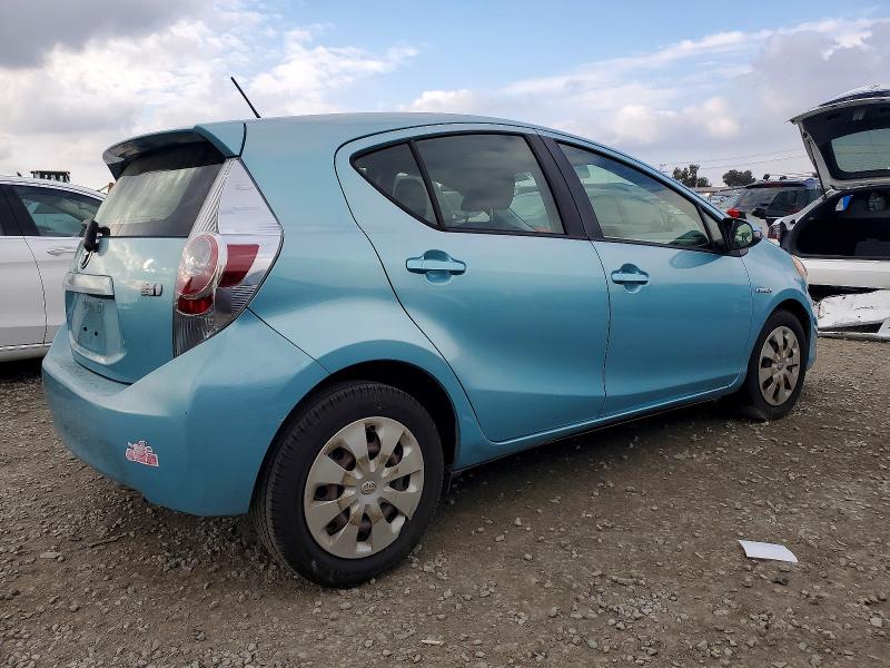 Photo 3 from auction – 2012 TOYOTA PRIUS C with VIN JTDKDTB38C1027130