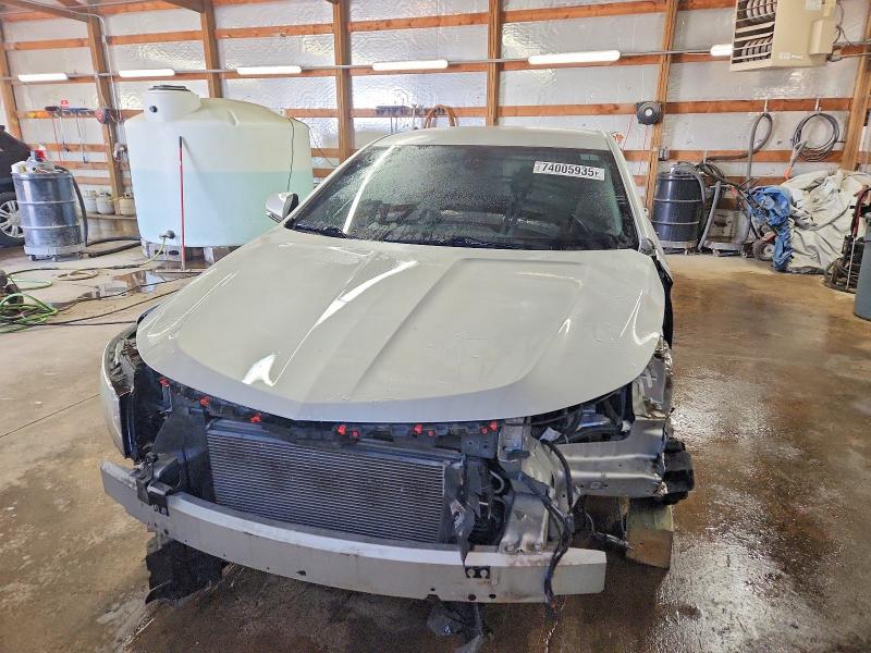 Photo 5 from auction – 2018 CHEVROLET IMPALA LT with VIN 2G1105S30J9177690