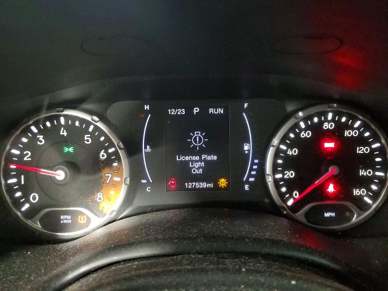 Photo 9 from auction – 2018 JEEP RENEGADE with VIN ZACCJBBBXJPJ20188