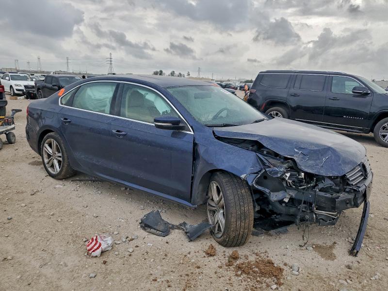 Photo 4 from auction – 2014 VOLKSWAGEN PASSAT SE with VIN 1VWBS7A37EC087385
