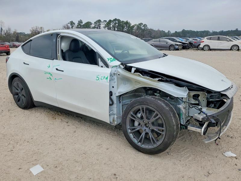 Photo 4 from auction – 2024 TESLA MODEL Y with VIN 7SAYGAEE2RF156969