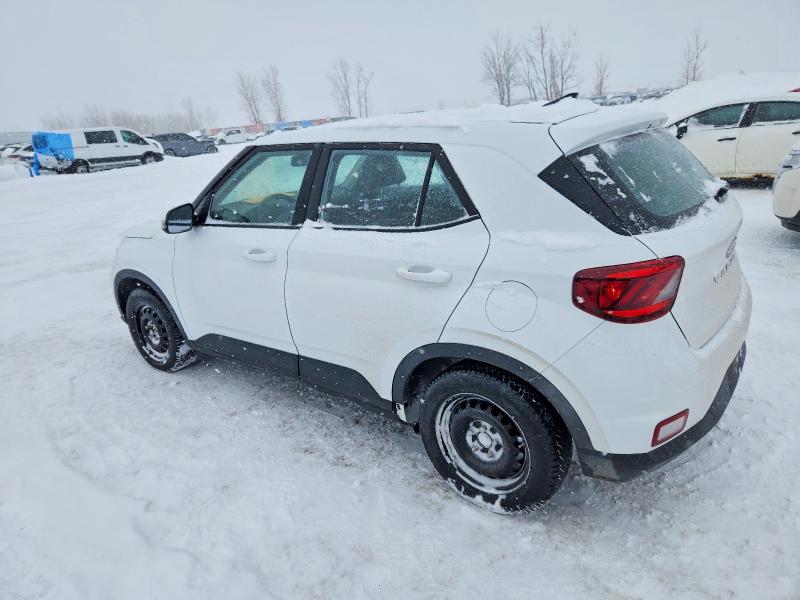 Photo 2 from auction – 2022 HYUNDAI VENUE with VIN KMHRB8A38NU204646