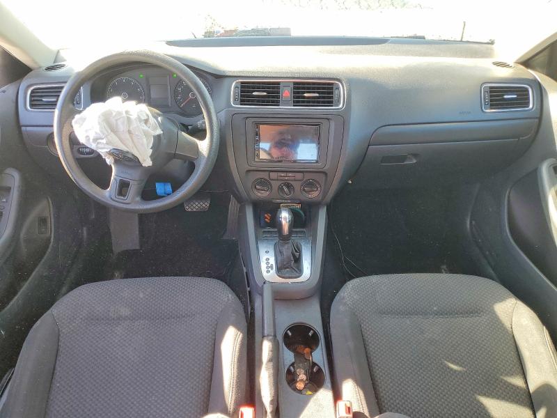 Photo 8 from auction – 2013 VOLKSWAGEN JETTA with VIN 3VW2K7AJ6DM237157