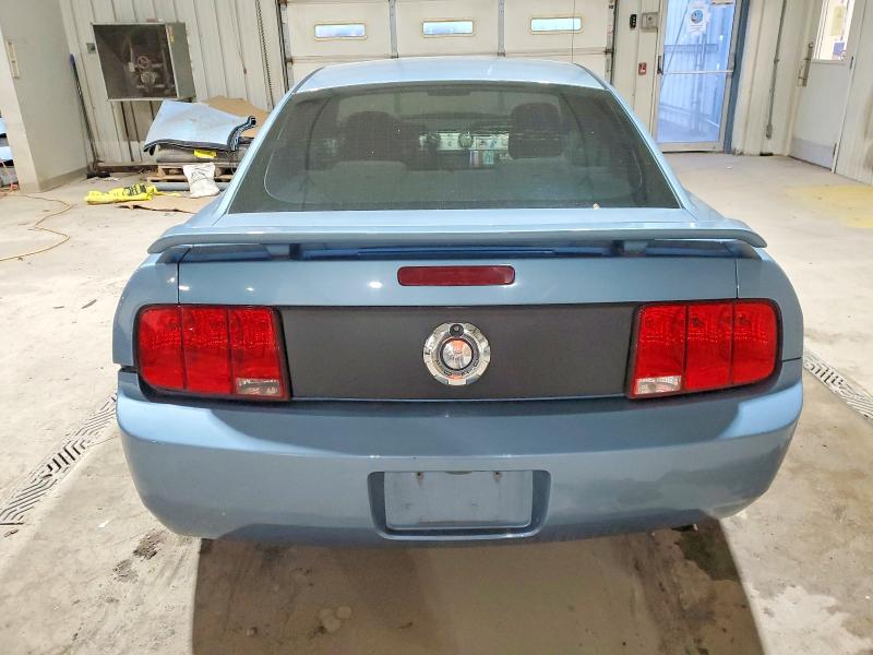 Photo 6 from auction – 2005 FORD MUSTANG with VIN 1ZVFT80N455226741
