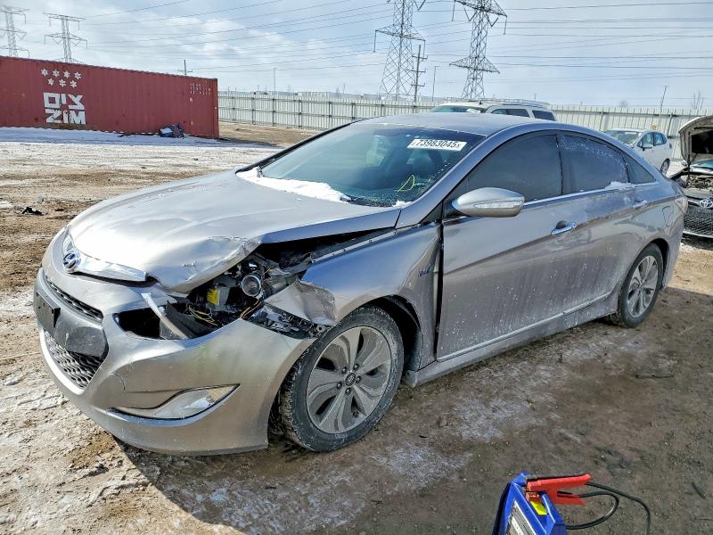 HYUNDAI SONATA HYB 2013 with VIN KMHEC4A47DA095240 - Photo from auction