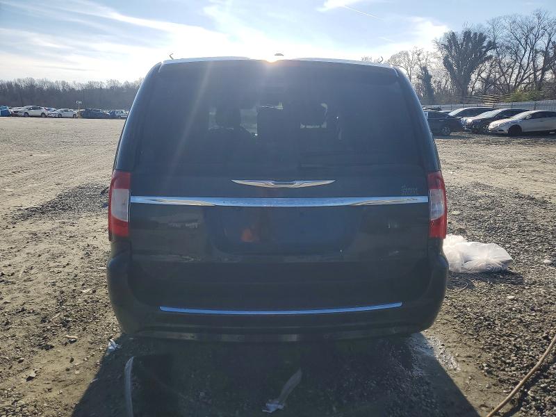 Photo 6 from auction – 2012 CHRYSLER TOWN & COU with VIN 2C4RC1CG8CR252294