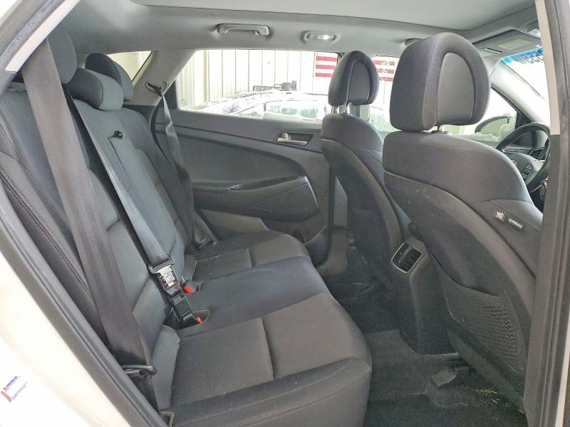 Photo 11 from auction – 2017 HYUNDAI TUCSON LIM with VIN KM8J3CA2XHU540145