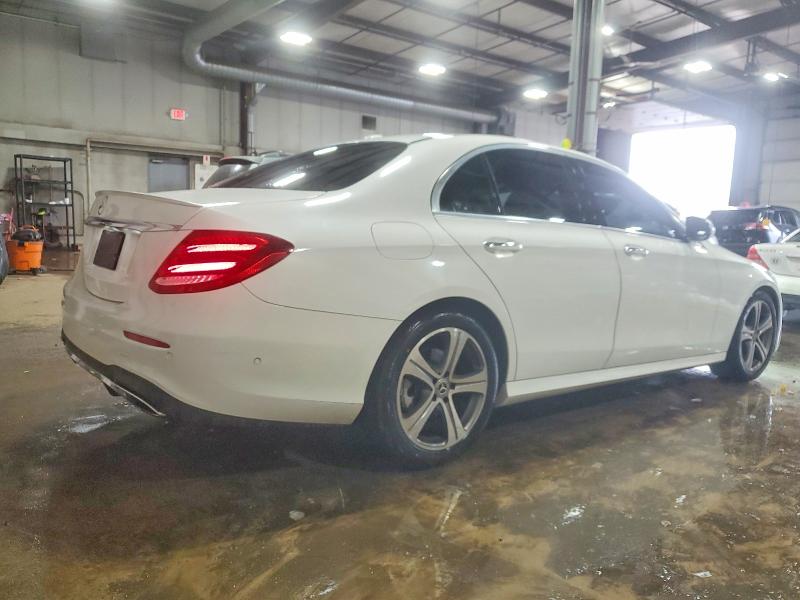 Photo 3 from auction – 2018 MERCEDES-BENZ E with VIN WDDZF4JB6JA327503
