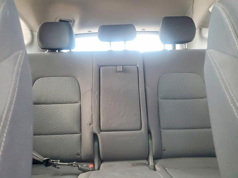 Photo 10 from auction – 2019 HYUNDAI TUCSON SE with VIN KM8J2CA48KU870619