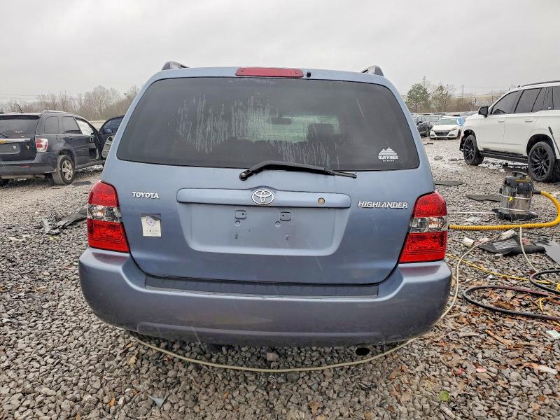 Photo 6 from auction – 2005 TOYOTA HIGHLANDER with VIN JTEGD21A450122692