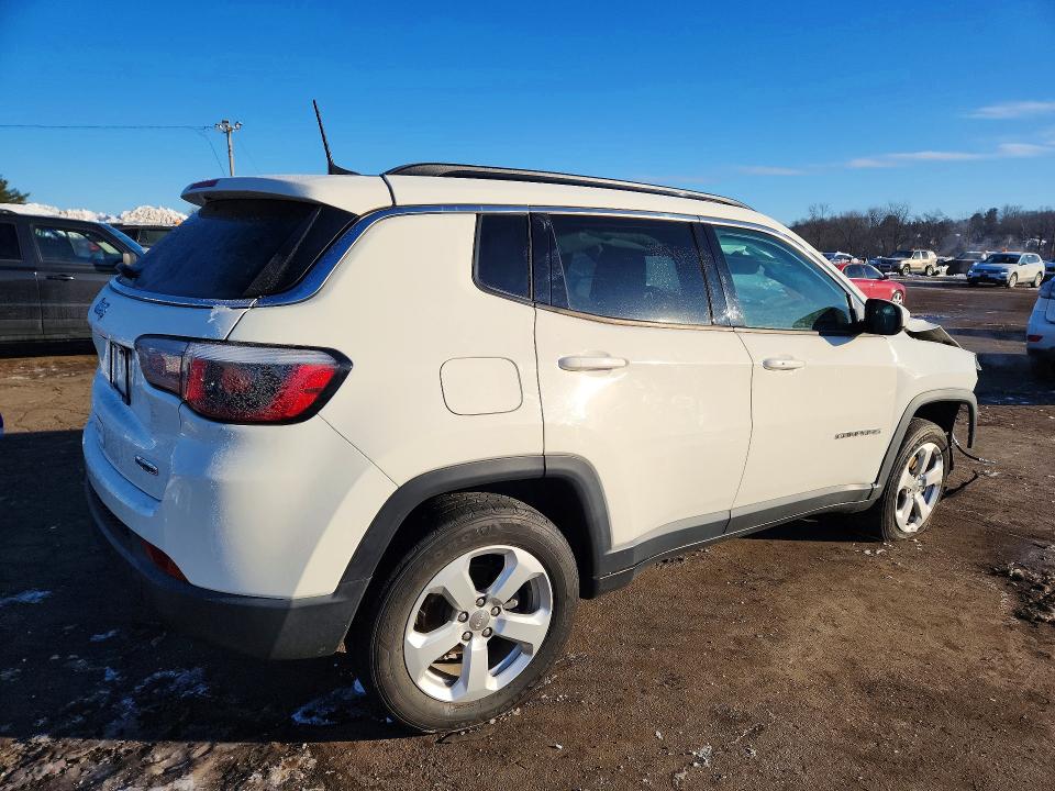 Photo 3 from auction – 2019 JEEP COMPASS LA with VIN 3C4NJDBB9KT755243