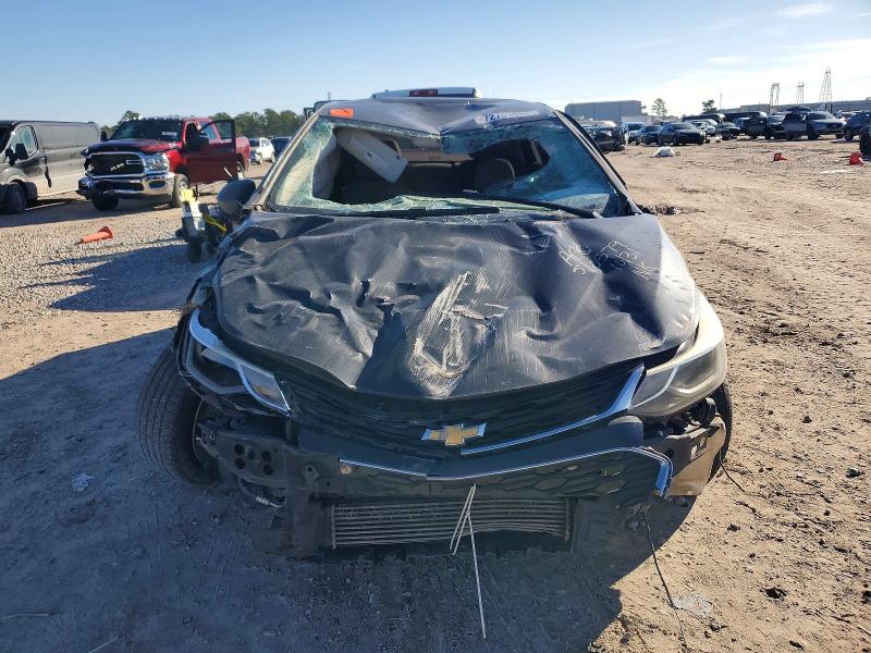 Photo 5 from auction – 2017 CHEVROLET CRUZE with VIN 3G1BE5SM1HS566172