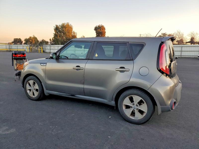 Photo 2 from auction – 2015 KIA SOUL with VIN KNDJN2A20F7137165