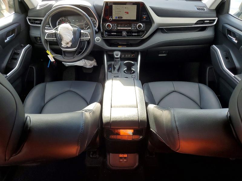 Photo 8 from auction – 2025 TOYOTA HIGHLANDER with VIN 5TDKDRBH7SS588855