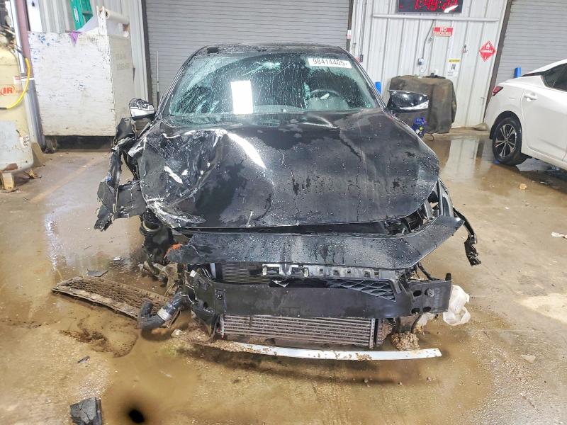Photo 5 from auction – 2017 INFINITI Q60 with VIN JN1CV7EL8HM320099
