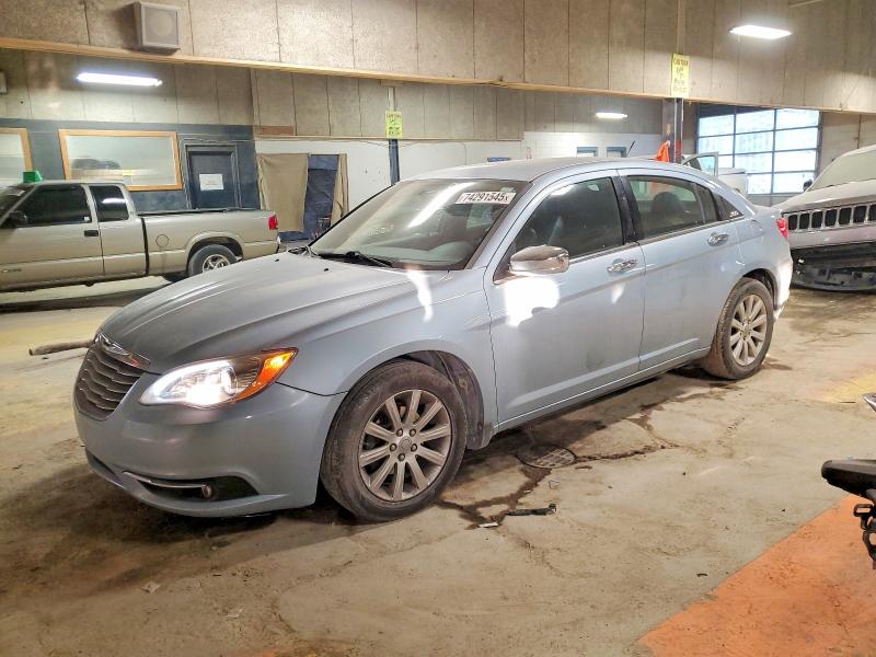 CHRYSLER 200 LIMITE 2013 with VIN 1C3CCBCG5DN579136 - Photo from auction