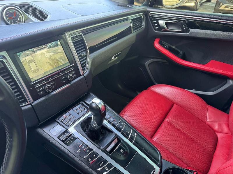 Photo 11 from auction – 2015 PORSCHE MACAN S with VIN WP1AB2A53FLB66166