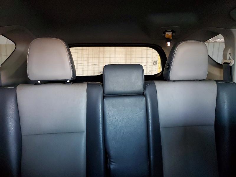 Photo 10 from auction – 2015 TOYOTA RAV4 LIMIT with VIN 2T3YFREV8FW178334
