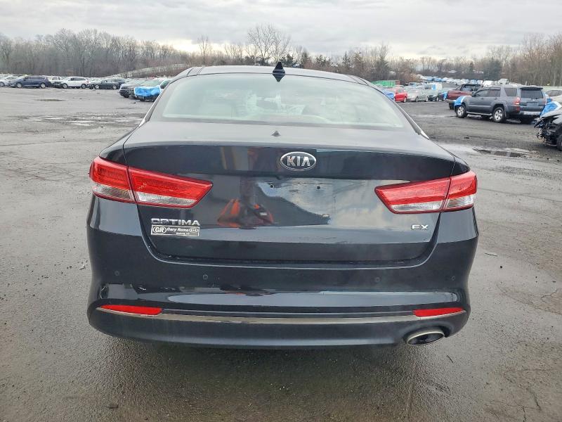 Photo 6 from auction – 2017 KIA OPTIMA EX with VIN 5XXGU4L39HG160615