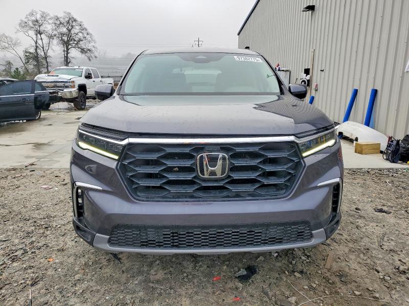 Photo 5 from auction – 2025 HONDA PILOT with VIN 5FNYG2H48SB004223