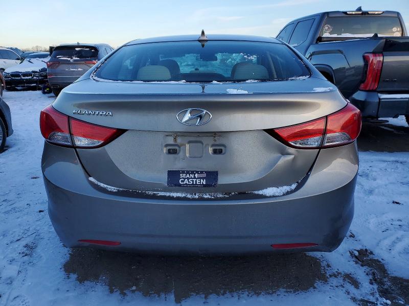 Photo 6 from auction – 2013 HYUNDAI ELANTRA GL with VIN 5NPDH4AE8DH415233