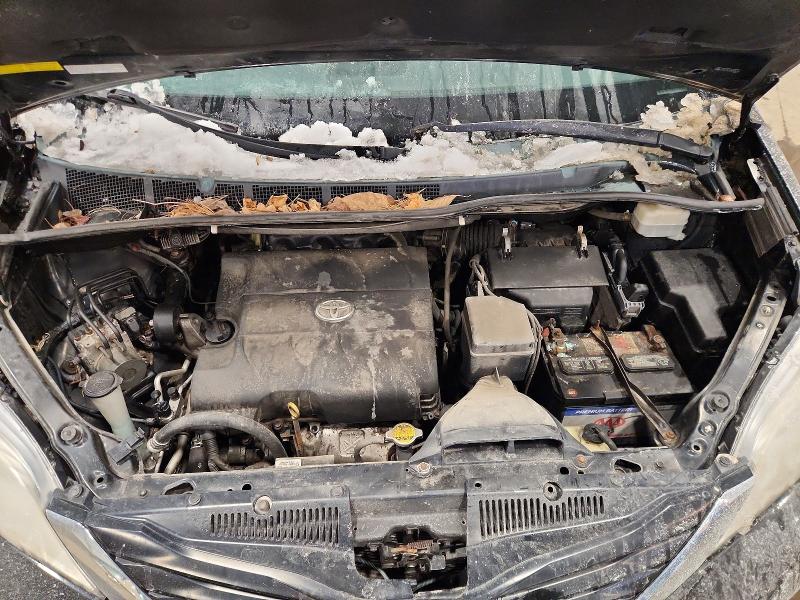 Photo 12 from auction – 2013 TOYOTA SIENNA LE with VIN 5TDJK3DC0DS062618