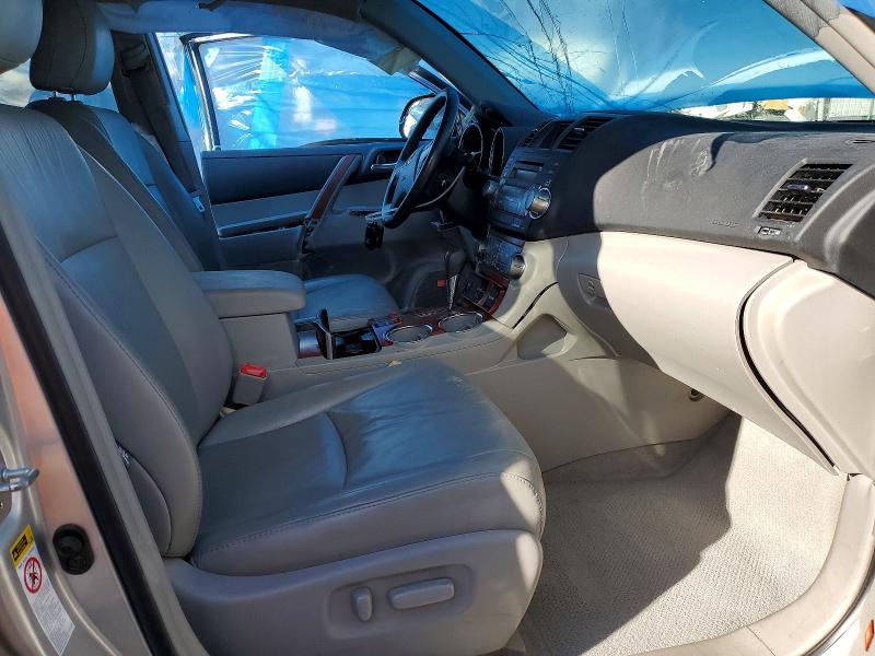 Photo 7 from auction – 2010 TOYOTA HIGHLANDER with VIN 5TDYK3EH0AS012550