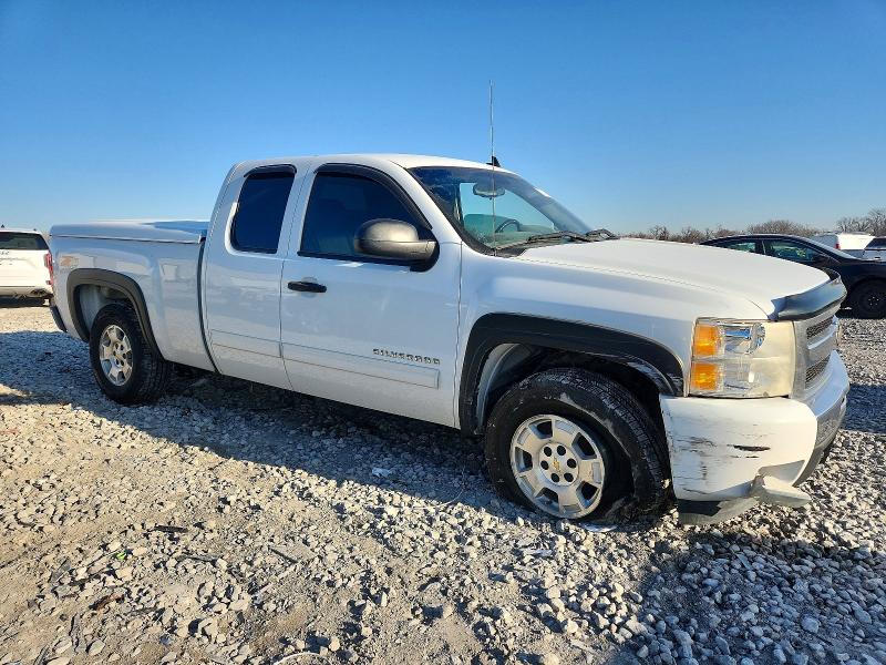 Photo 4 from auction – 2011 CHEVROLET SILVERADO with VIN 1GCRKSE33BZ183036