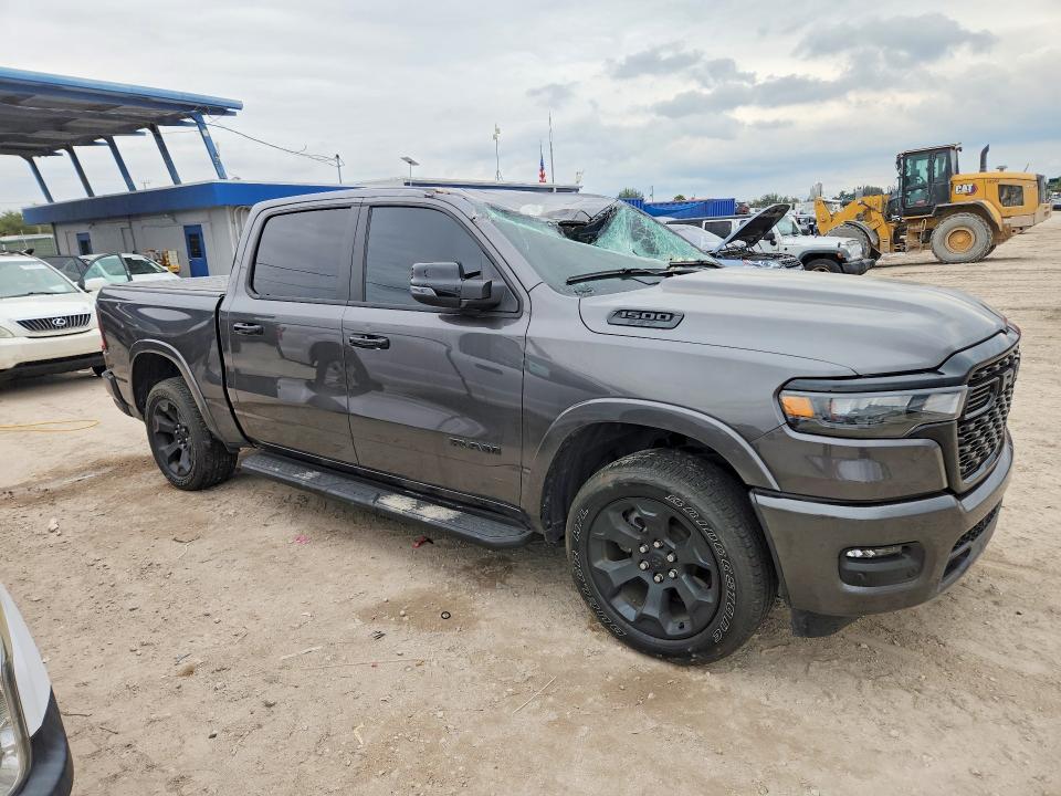 Снимка 4 от търг – 2025 RAM 1500 с VIN 1C6SRFFP6SN702777
