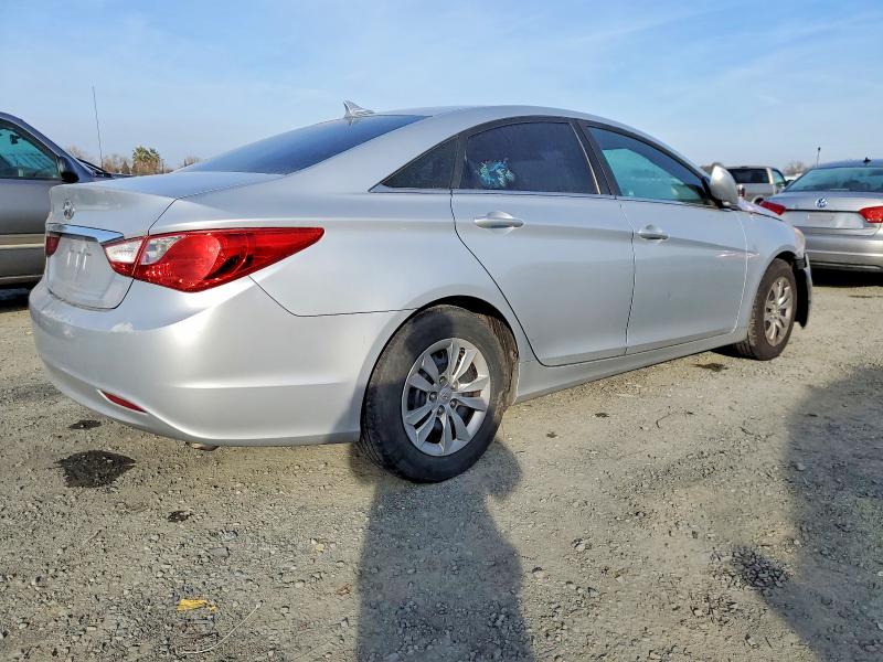 Photo 3 from auction – 2011 HYUNDAI SONATA GLS with VIN 5NPEB4AC1BH185617
