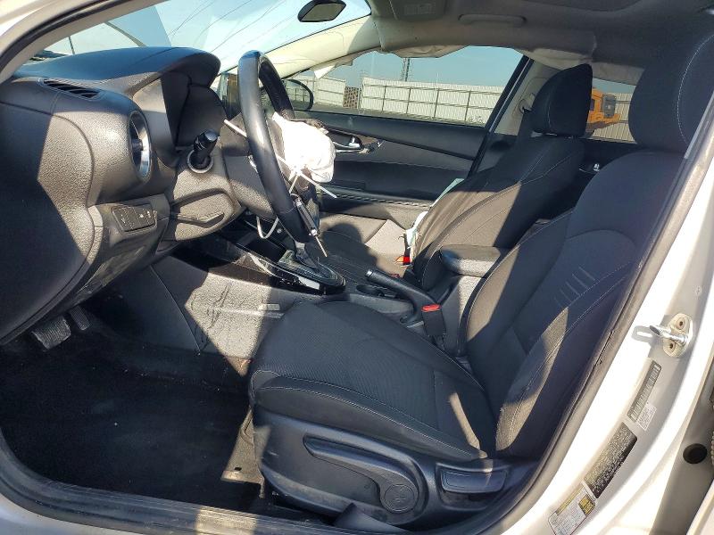 Photo 7 from auction – 2019 KIA FORTE with VIN 3KPF34AD5KE067360