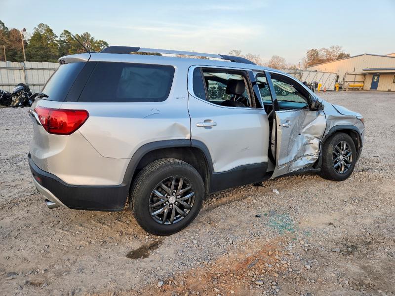 Photo 3 from auction – 2017 GMC ACADIA SLT with VIN 1GKKNMLS1HZ193995