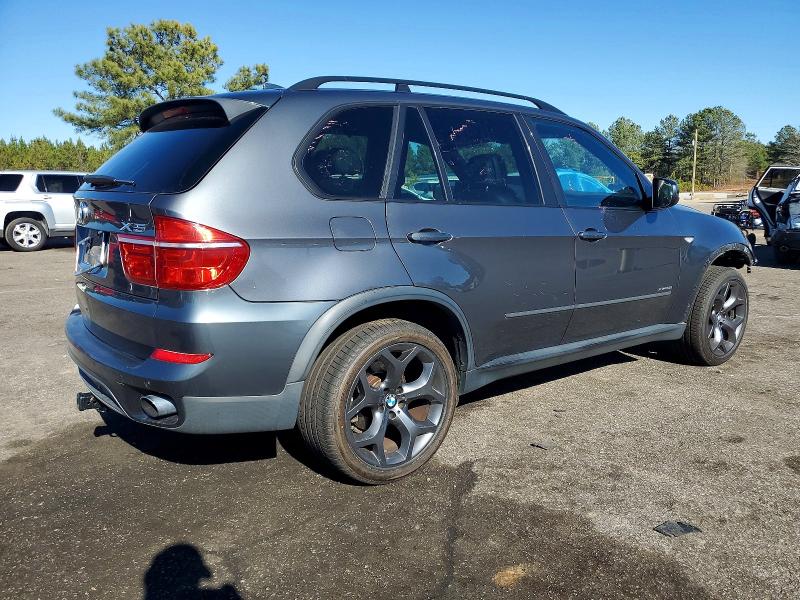 Photo 3 from auction – 2013 BMW X5 XDRIVE3 with VIN 5UXZV4C56D0E07402