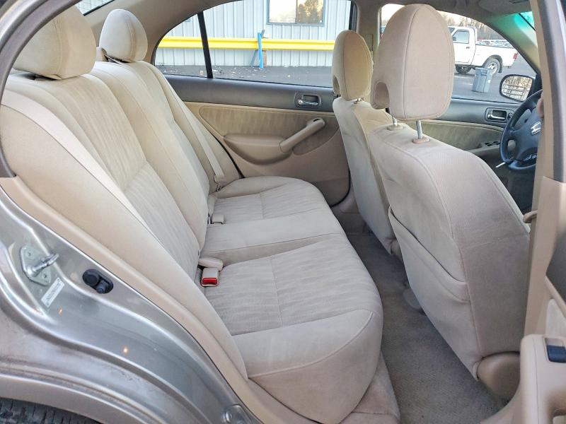 Photo 10 from auction – 2004 HONDA CIVIC with VIN 2HGES16594H535792