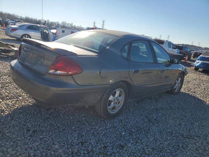 Photo 3 from auction – 2004 FORD TAURUS SES with VIN 1FAFP55S64G120871
