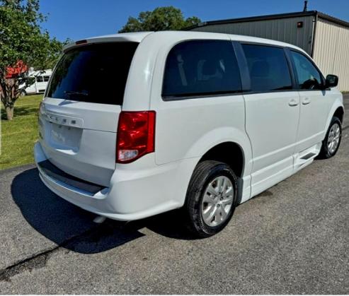 Photo 4 from auction – 2018 DODGE GRAND CARA with VIN 2C7WDGBG2JR363038
