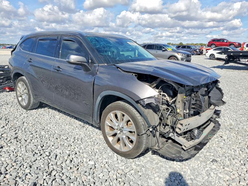 Photo 4 from auction – 2021 TOYOTA HIGHLANDER with VIN 5TDYZRAH2MS055215