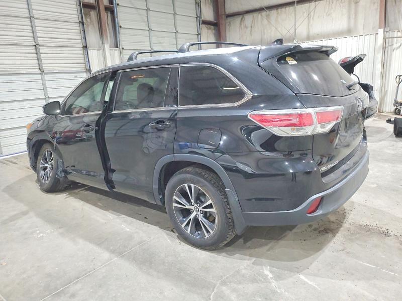 Photo 2 from auction – 2016 TOYOTA HIGHLANDER with VIN 5TDKKRFH1GS500941