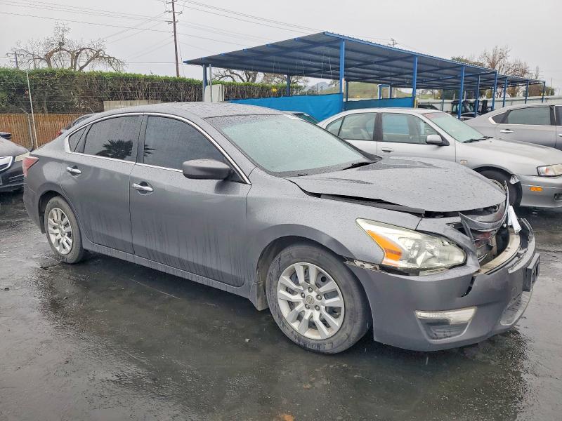 Photo 4 from auction – 2015 NISSAN ALTIMA with VIN 1N4AL3AP2FC294295