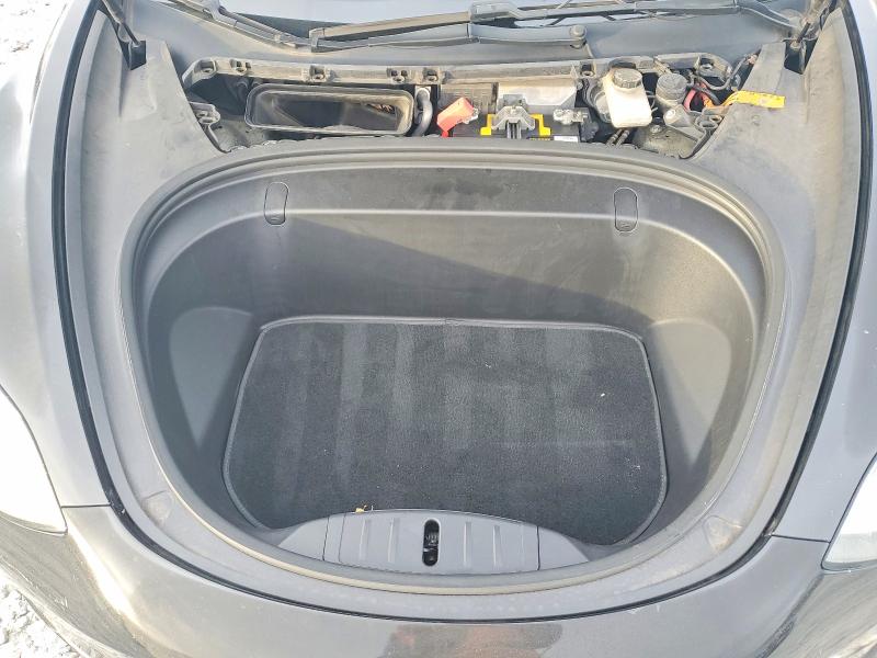 Photo 11 from auction – 2018 TESLA MODEL 3 with VIN 5YJ3E1EA1JF001666