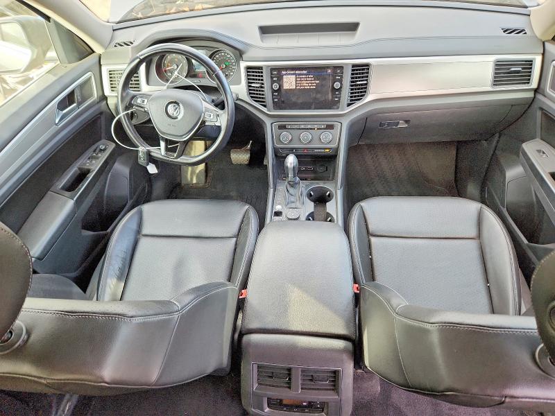 Photo 8 from auction – 2018 VOLKSWAGEN ATLAS SE with VIN 1V2KR2CA8JC523795