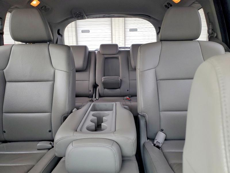 Photo 10 from auction – 2016 HONDA ODYSSEY with VIN 5FNRL5H91GB009154