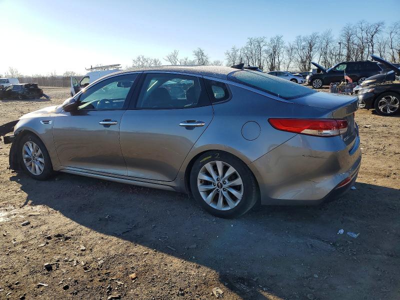 صورة رقم 2 من المزاد - 2018 KIA OPTIMA مع VIN 5XXGU4L38JG222656
