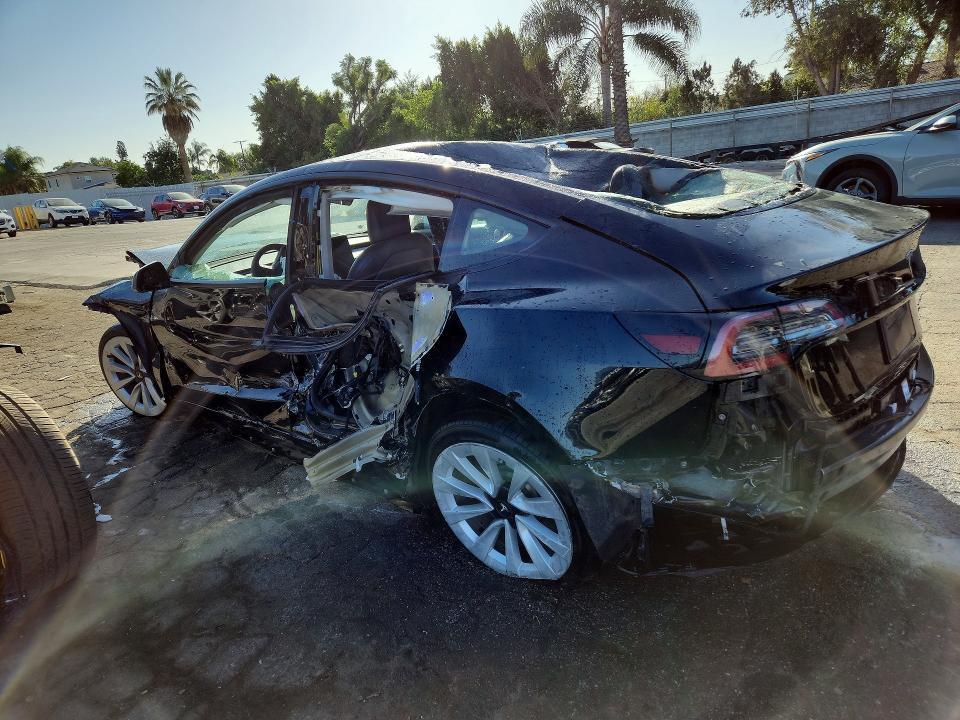 Photo 2 from auction – 2022 TESLA MODEL 3 with VIN 5YJ3E1EA3NF289289