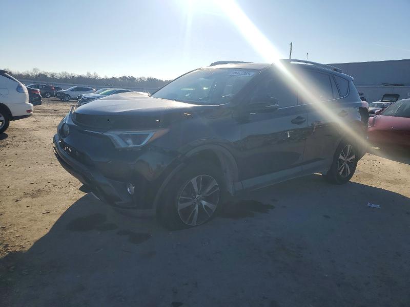 Photo 1 from auction – 2017 TOYOTA RAV4 XLE with VIN 2T3WFREV1HW377090